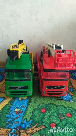 Машина пожарная и кран
