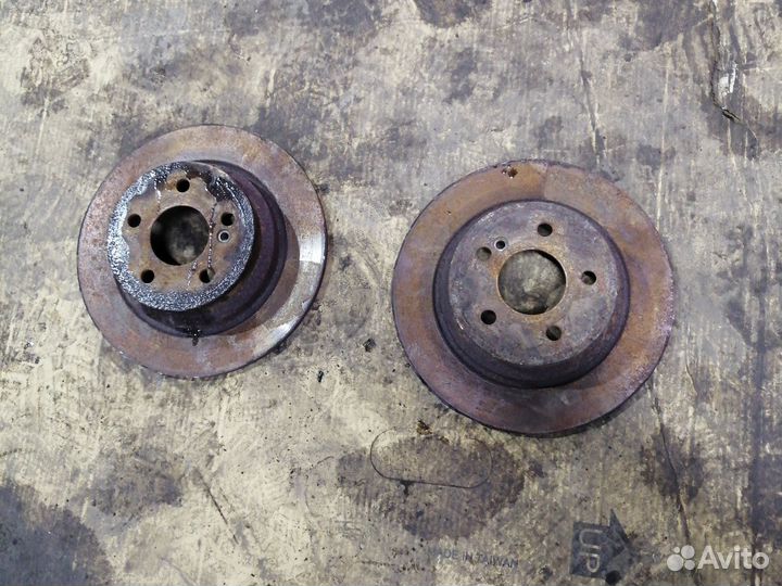 Задние тормозные диски Mercedes W211