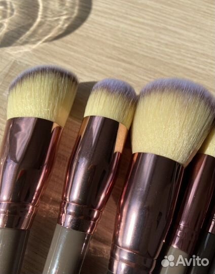 Набор кистей для макияжа