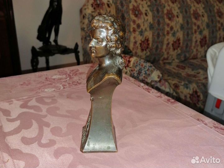 Статуэтка Mozart