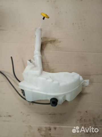 Бачок омывателя Мазда 3 бк хэтчбек