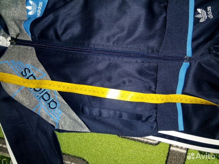 Спортивный костюм