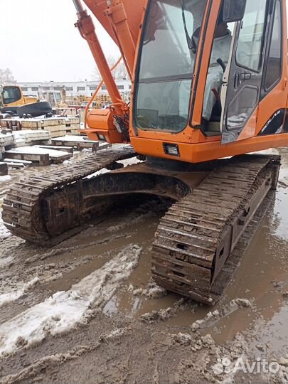 Гусеничный экскаватор DOOSAN Daewoo SOLAR 225LC-V, 2010