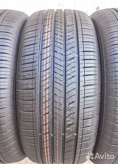 Nexen N'Priz 4S 215/55 R17 94V