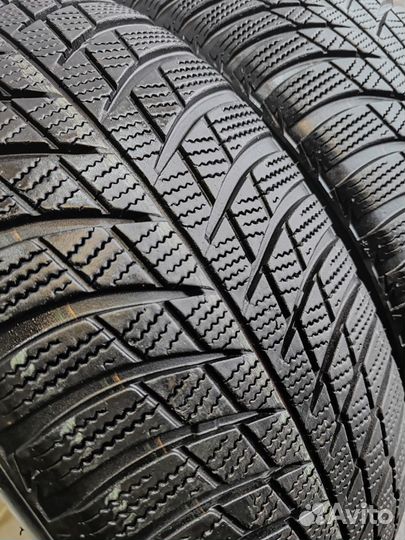 Bridgestone Blizzak LM-001 205/55 R17 95H