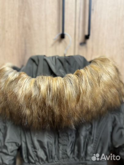Парка на девочку dkny 8/9 лет
