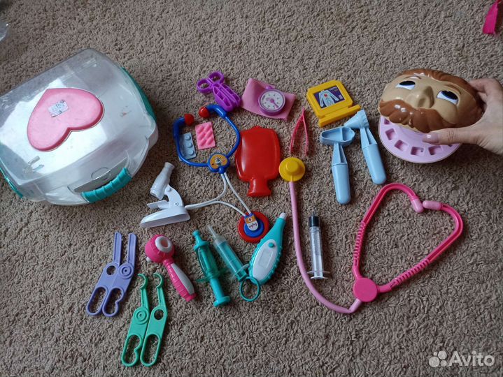 Чемоданчик доктора игрушка