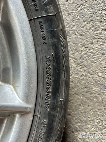 Bridgestone Blizzak Ice 225/50 R17