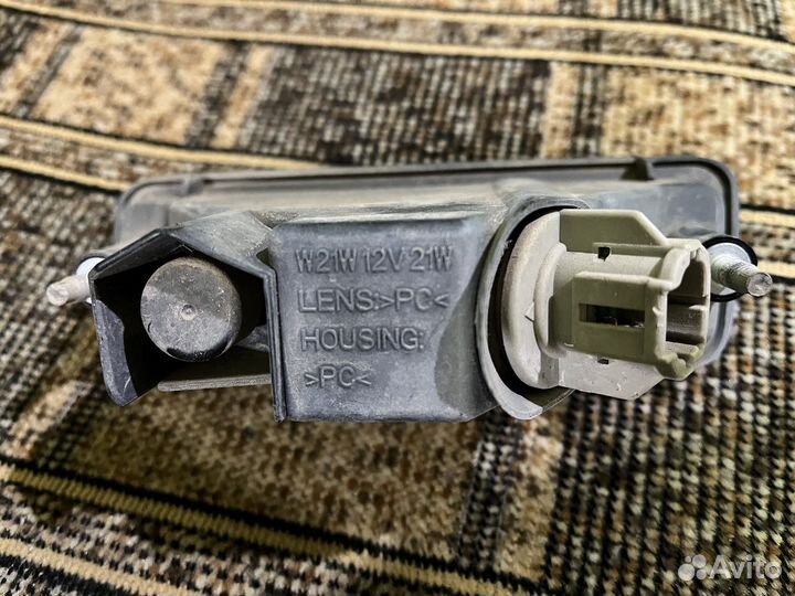 Задниий фонарь птф в бампер nissan tiida c11