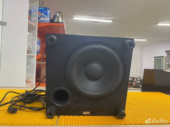 Самбуфер jamo sub 210