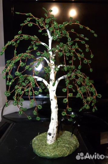 Береза из бисера с фигуркой