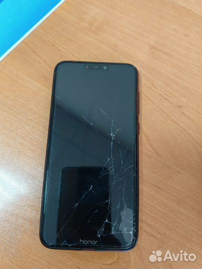 HONOR 8C, 4/32 ГБ