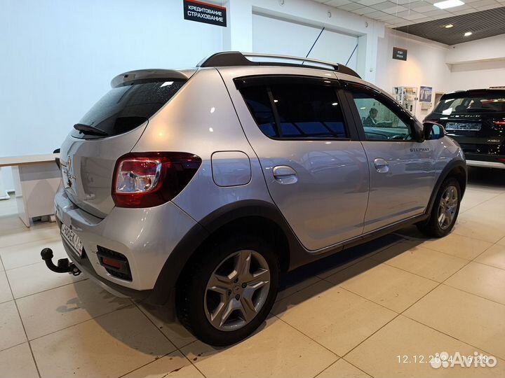 Renault Sandero Stepway 1.6 МТ, 2021, 50 800 км