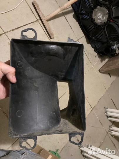 Патрубок воздуховода Audi A7 Sportback 4G8121333F