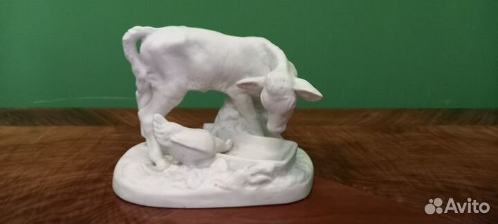 Статуэтки Теленок бисквит. СССР Вербилки