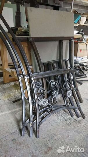 Боковина для скамеек с дополнительными узорами