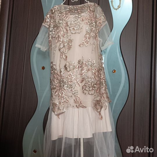 Вечернее платье