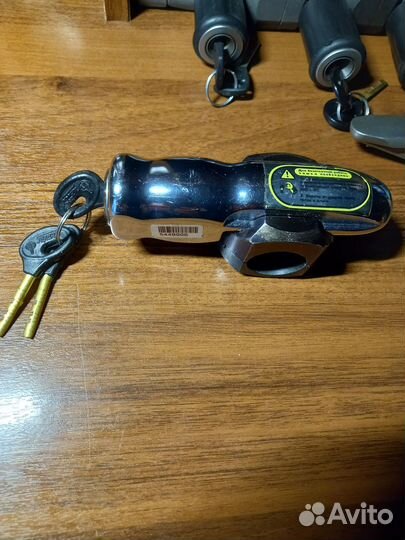 Механический блокиратор рулевого вала