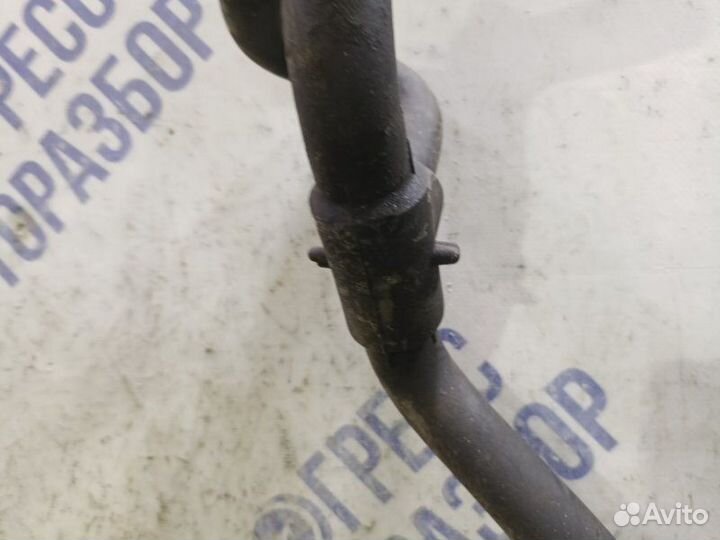 Патрубок системы охлаждения Renault Laguna