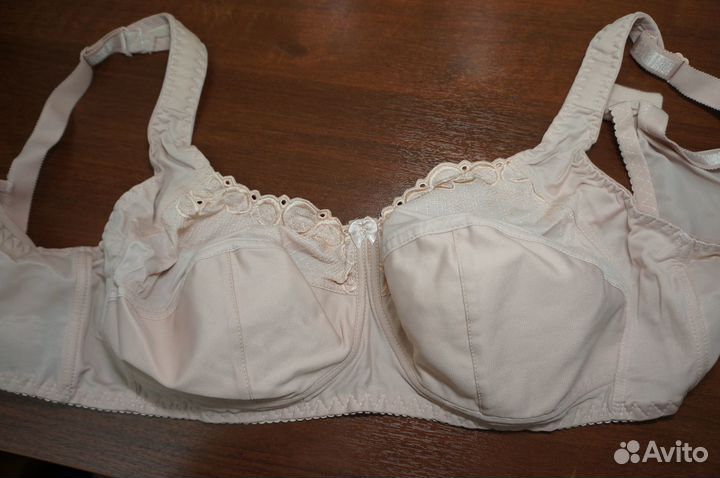 Бюстгалтер бескостный Латвия (95E 95F 95G 95H 100E