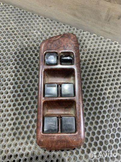 Блок стеклоподъемников Максима A32 Maxima