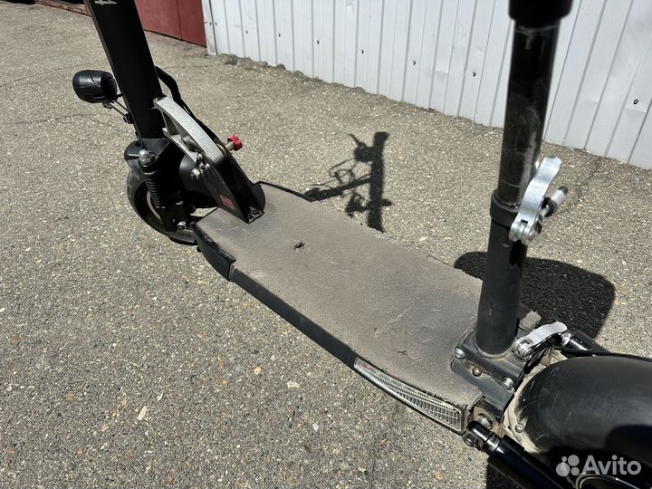 Электросамокат Kugoo m4