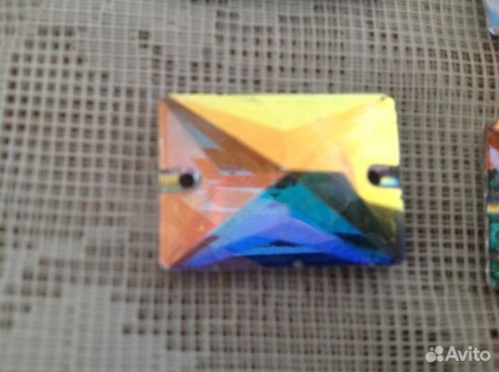 Крупные стразы Сваровски,ленты