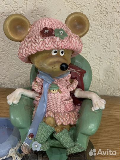 Декоративная фигурка мышь - подсвечник