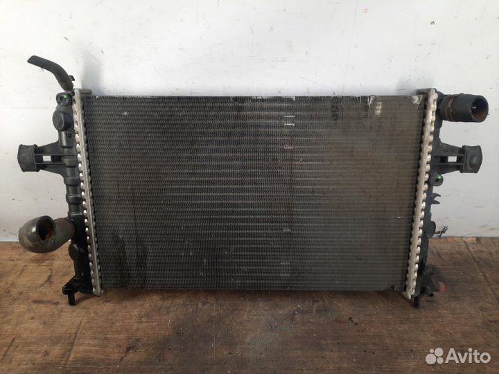Радиатор основной Opel Astra хэтчбэк 5 дв. 1.4