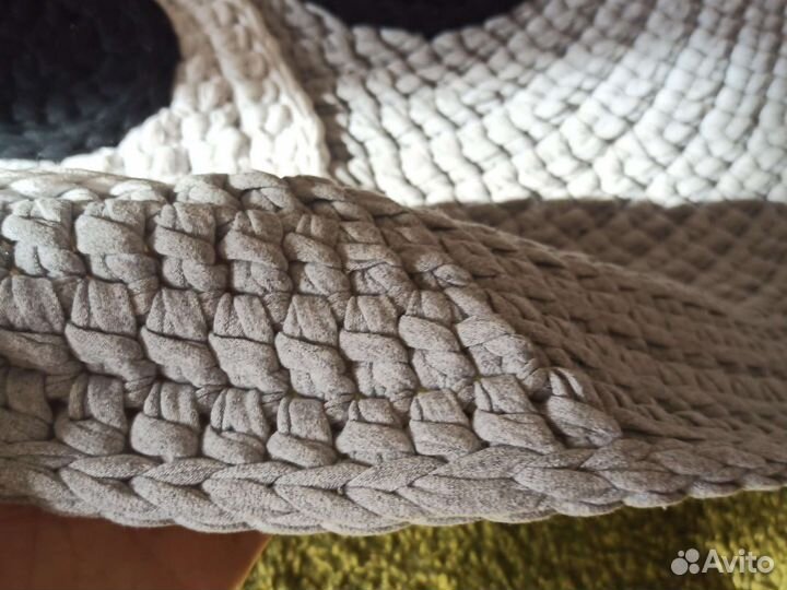 Коврик для детской из пряжи Мишка Тедди