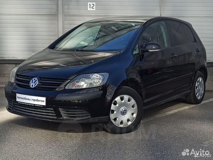 Петля двери передняя правая VW golf plus 2009г