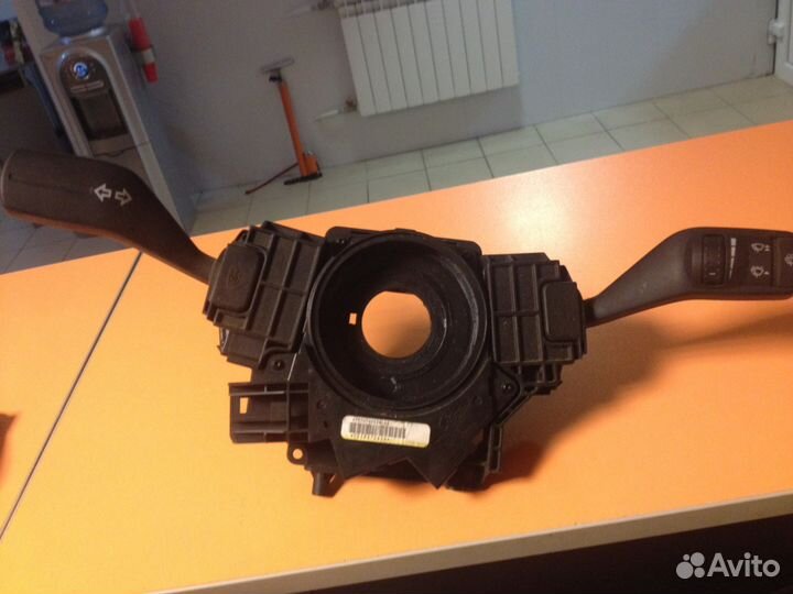 Подрулевой переключатель на Ford Focus 2
