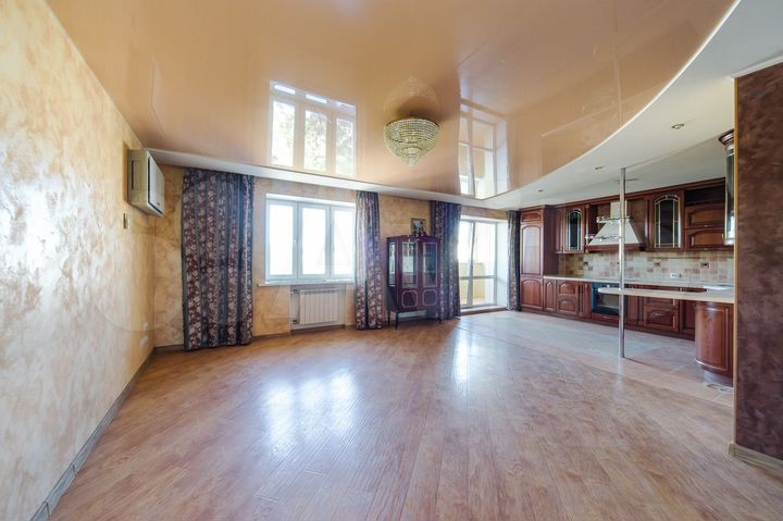 4-к. квартира, 195,4 м², 4/10 эт.