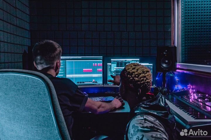 Студия звукозаписи / запись вокала / Песни