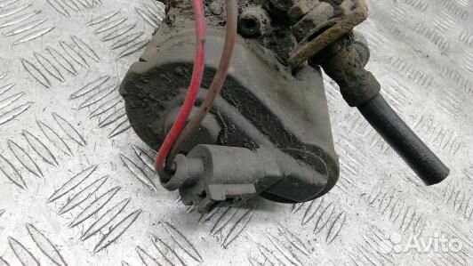 Суппорт тормозной задний правый volkswagen passat