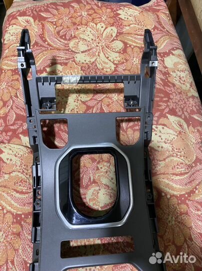 Range rover evoque консоль центральная панели