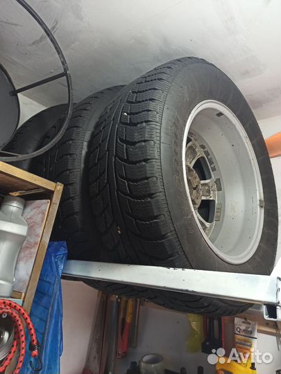 Колеса зимние 235 65 r17