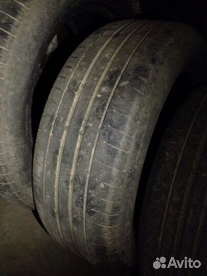 Yokohama dB Decibel E70 215/55 R17