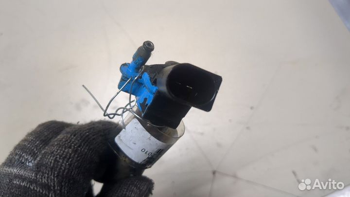 Форсунка топливная Audi Q7, 2010