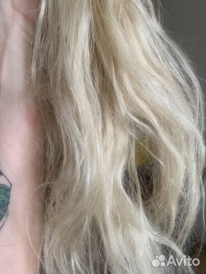 Волосы натуральные блонд кудрявый б/у 40 см