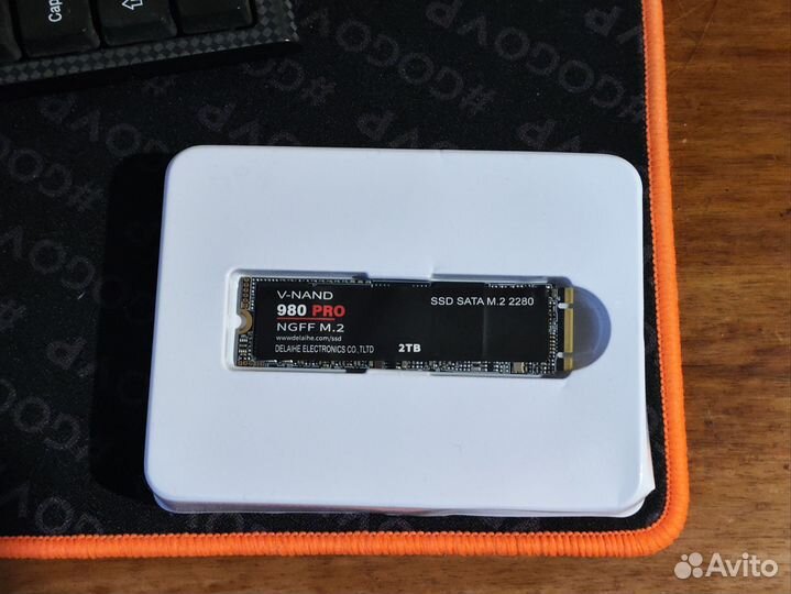 SSD M2 объем 2Tb samsung