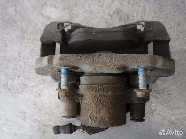 Суппорт передний правый Ford Fiesta fyja 2007