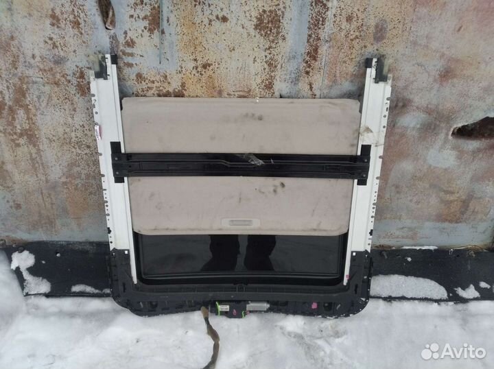 Люк в крышу nissan Juke