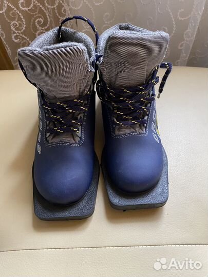 Лыжные ботинки