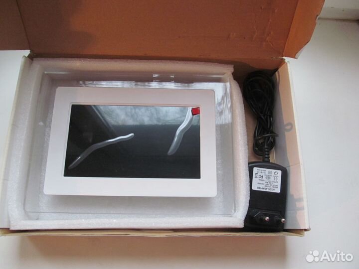 Фоторамки электронные LCD, 7'