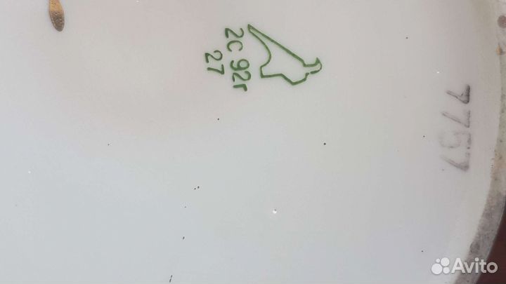 Посуда фарфор, шкатулки, чайник, тарелка