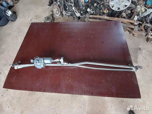 Трапеция дворников Пежо 308