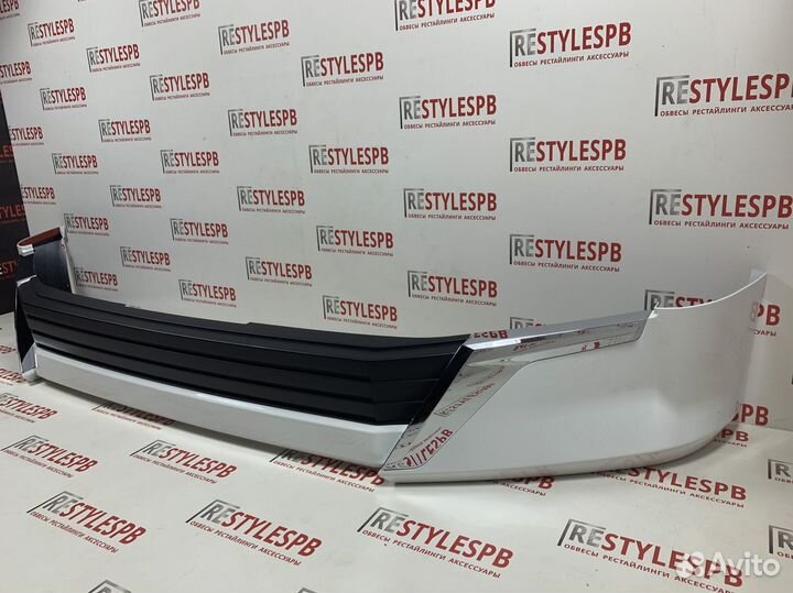 Губа на бампер Toyota Land Cruiser 200