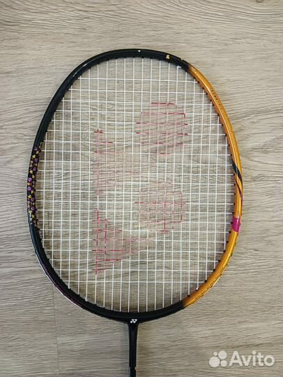 Ракетка для бадминтона yonex
