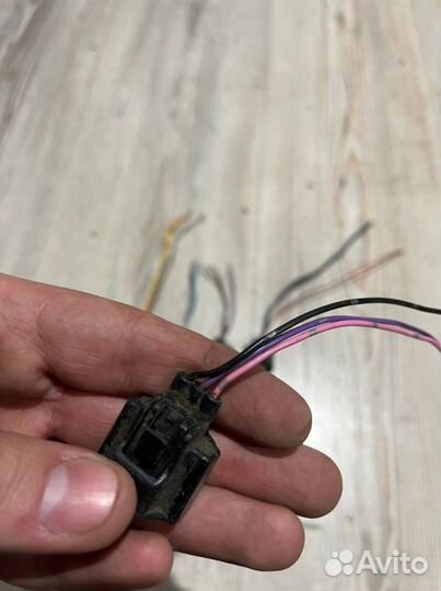 Штекер датчика распредвала коленвала разъём Nissan